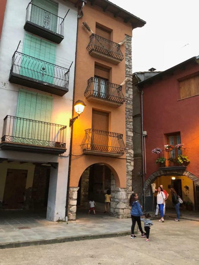 Apartamento Con Encanto El Pont de Suert Luaran gambar
